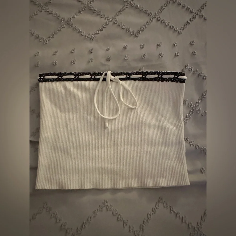 Set - Picture 2 of 9